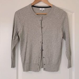 Crown & Ivy Light Gray Cardigan